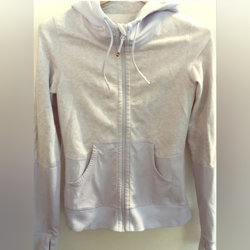 Size 4 Lululemon full zip